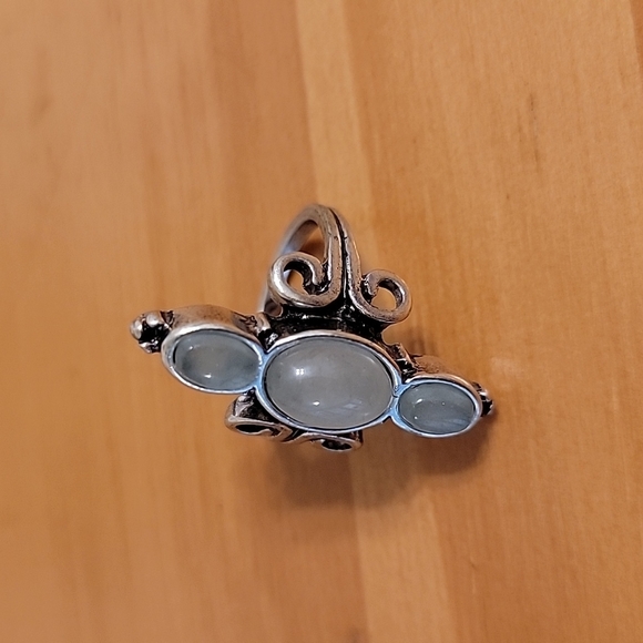 Free People Jewelry - Free People Silver Vintage Style Ring, Green Stones, 7.5